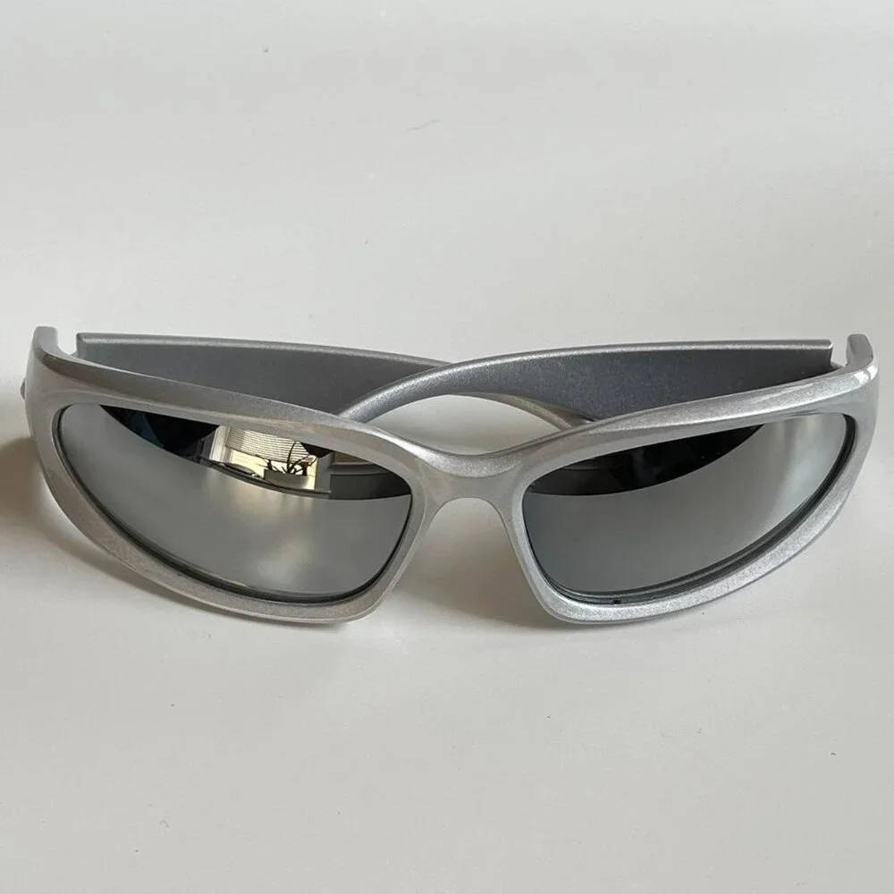 y2k 2000s vintage style chrome silver surfer sunglasses